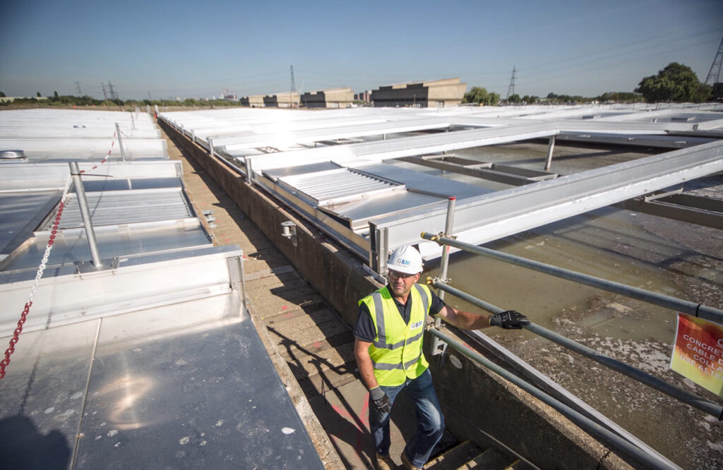 Service worker on a Flat Panel